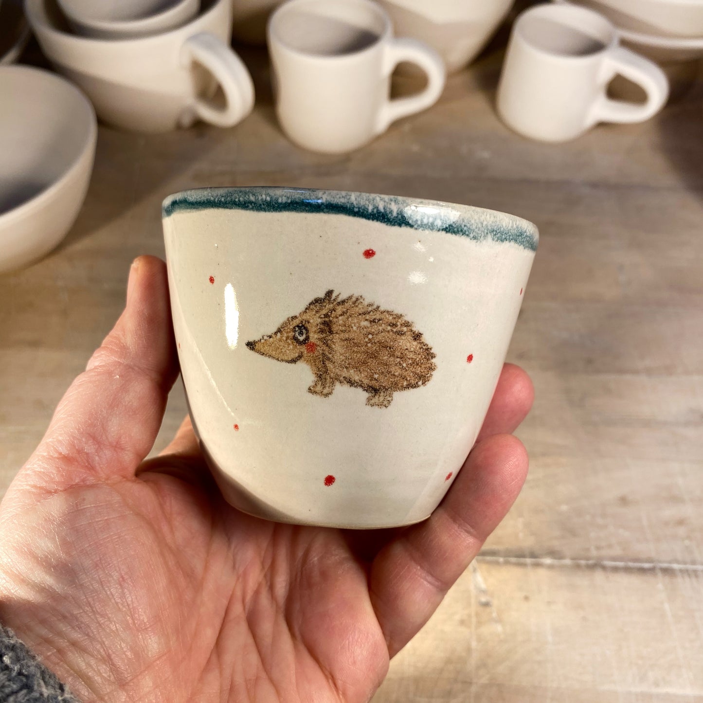 Steinzeugbecher Igel
