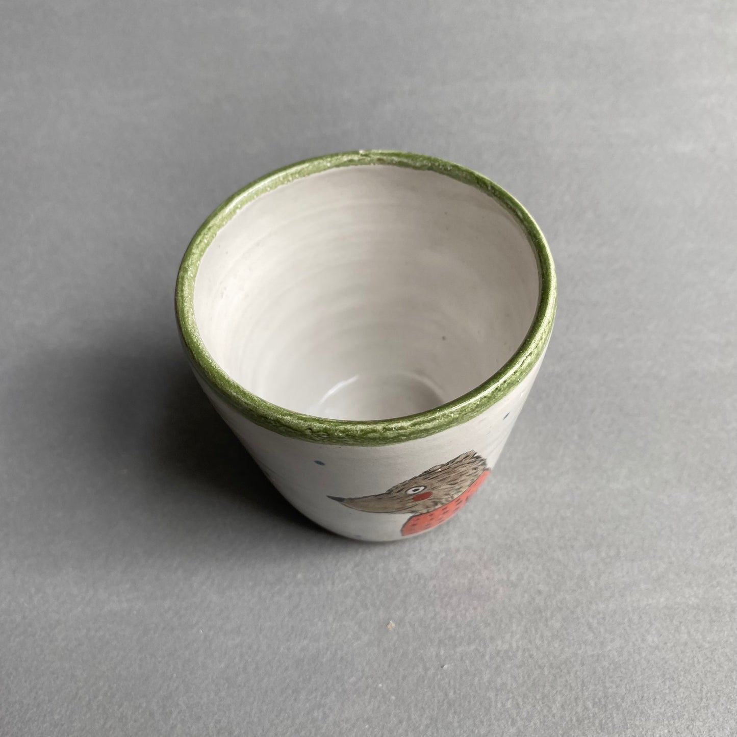 Becher mit Bär
