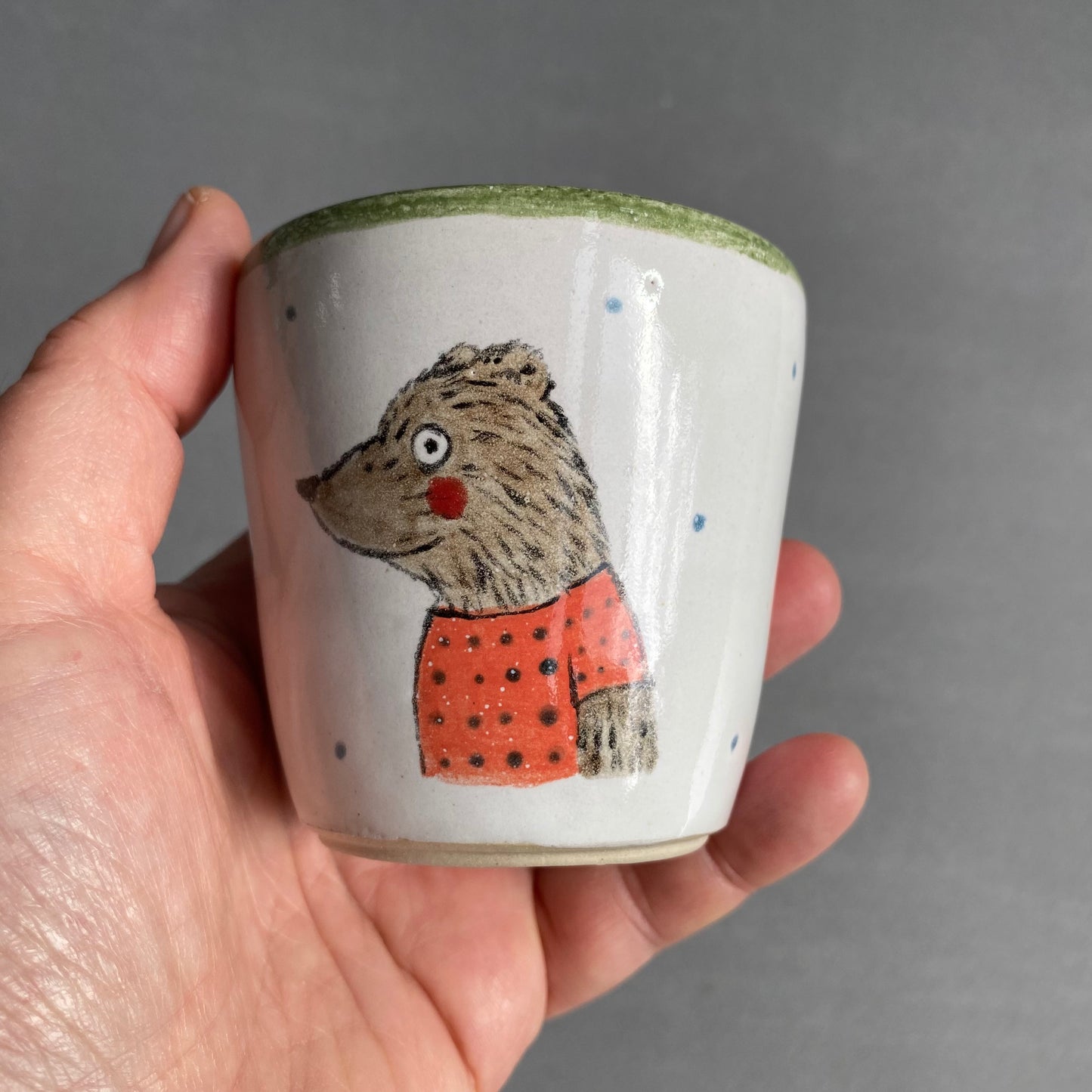 Becher mit Bär